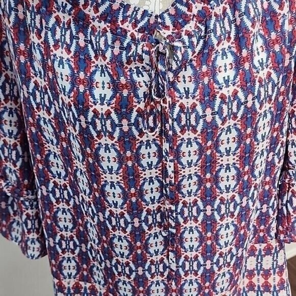Valerie Stevens women's boho 3/4 bell sleeve Red, white, and blue top. Medium - Picture 2 of 9